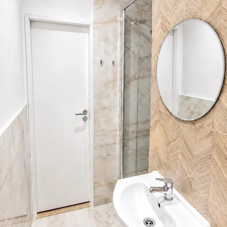 Apartmán Prievidza, Len 10 Minut Bojnice *